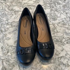 Clarks Cushion Soft Collection Size 10 women’s shoes